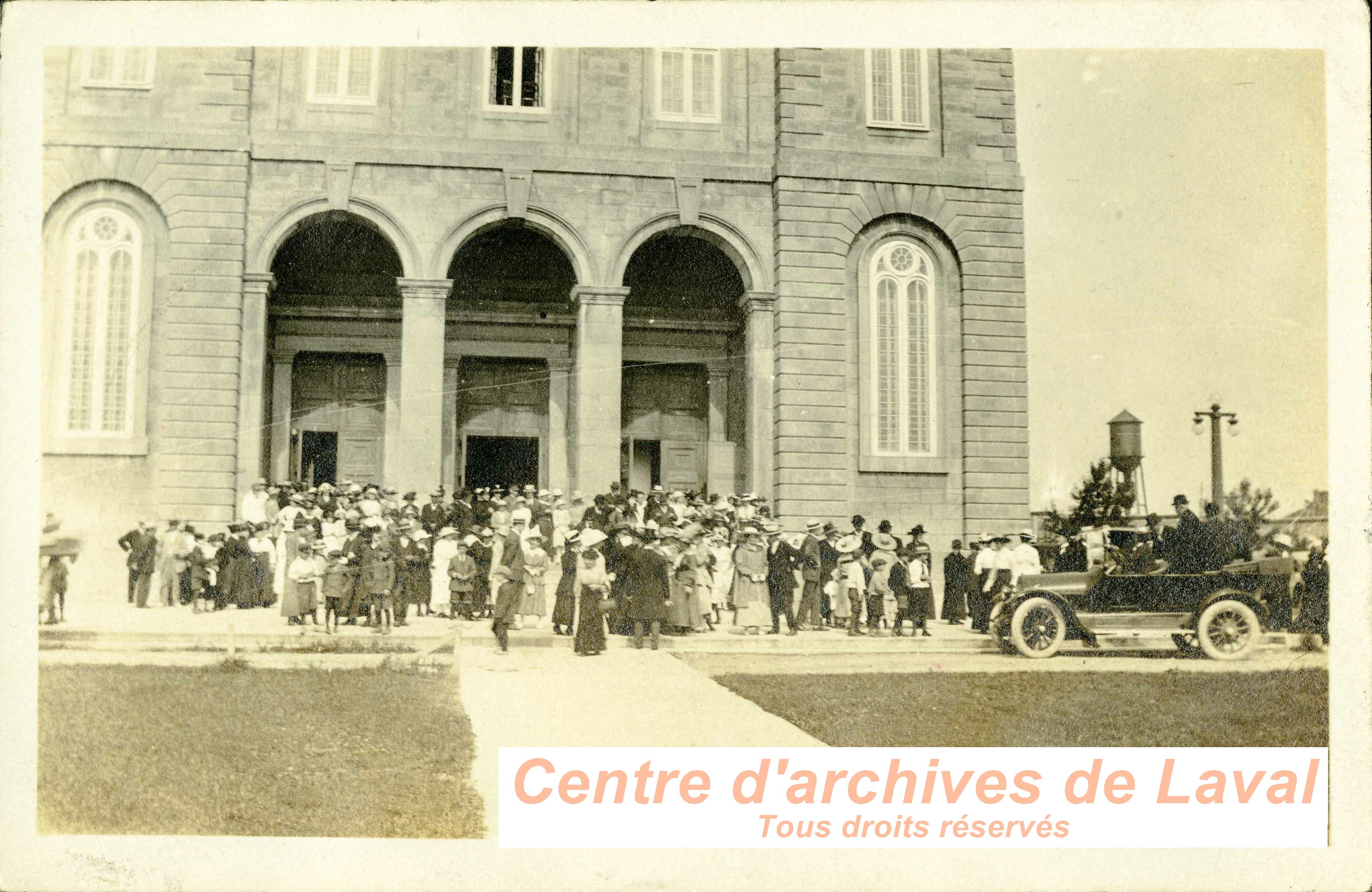 Mariage d'Ernestine Bisson et Alban Auclair.