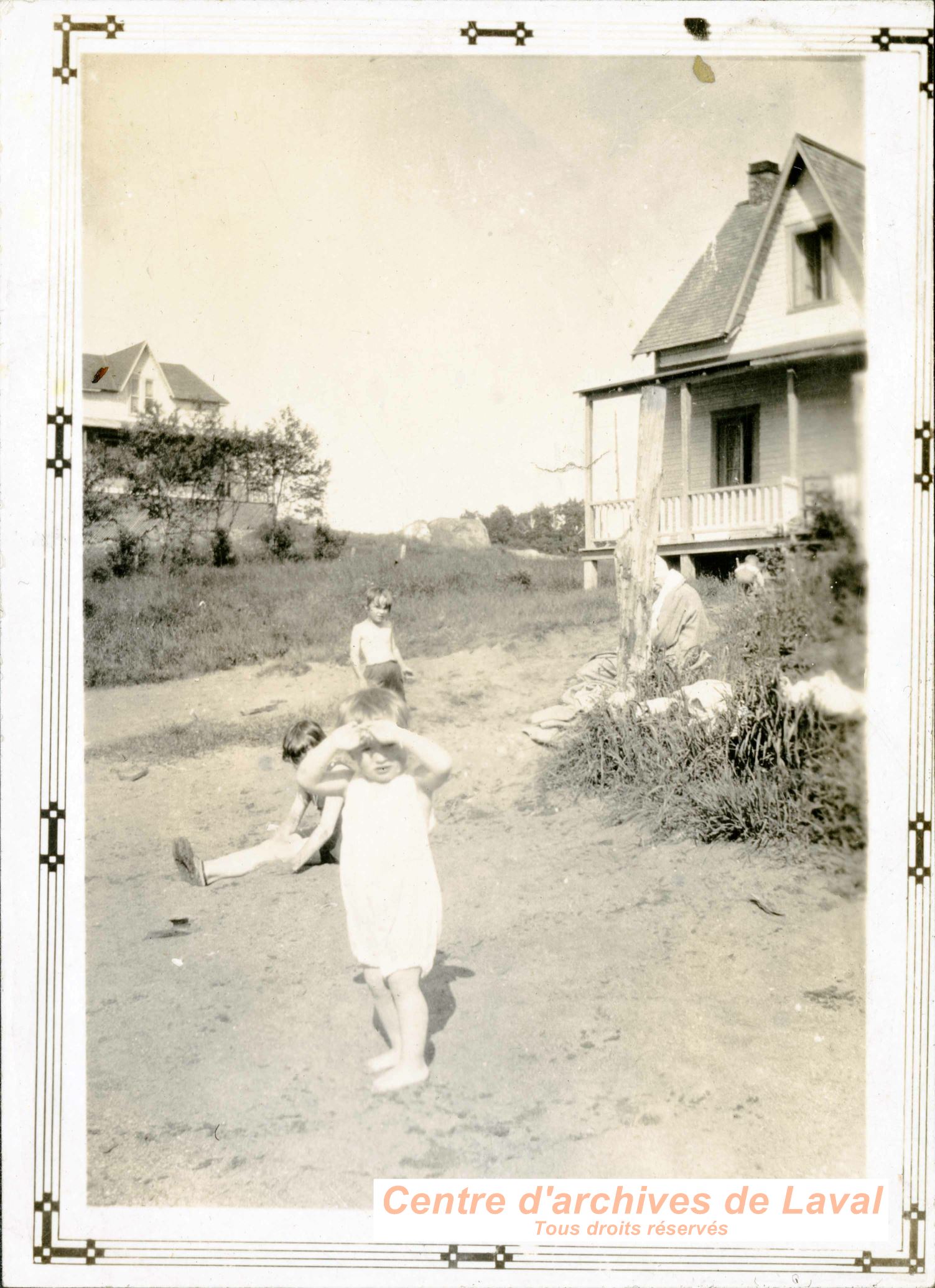 Enfants au chalet.