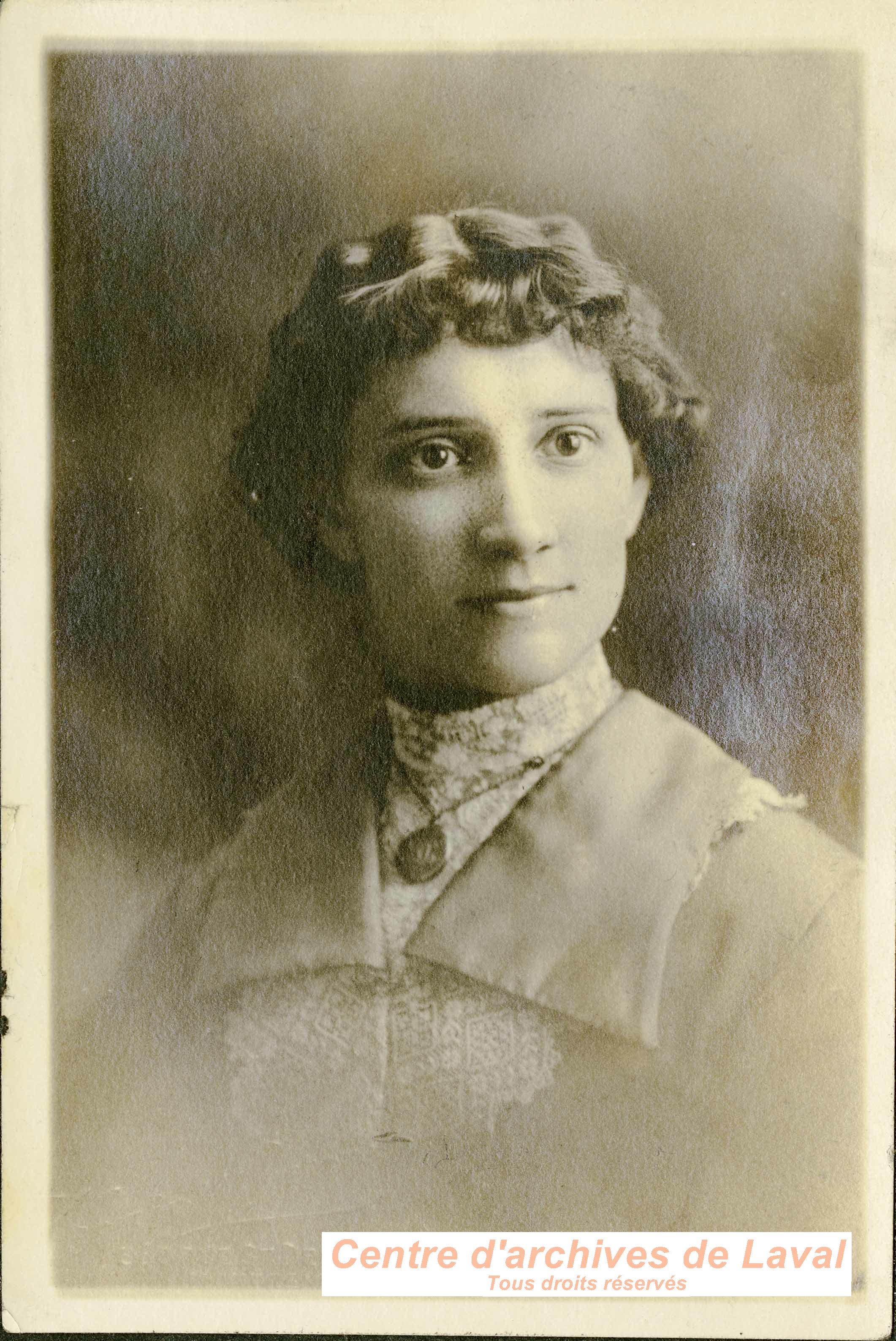 Portrait d'Ernestine Bisson Auclair.