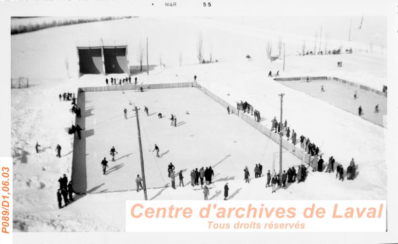 Partie de hockey sur glace extrieure